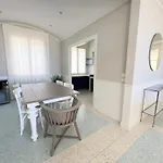 Villa al Mare Apartments